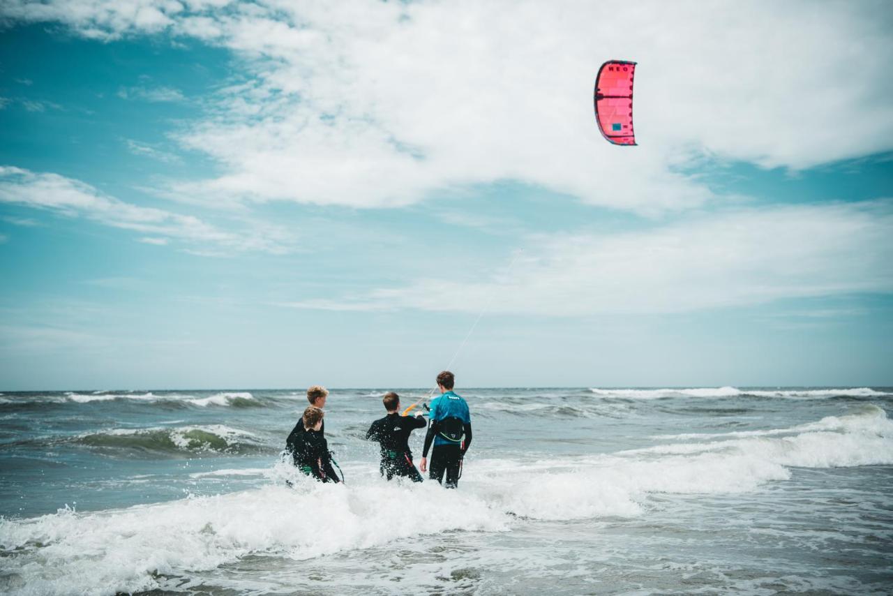 Family & Surfhostel Petten Eksteriør bilde
