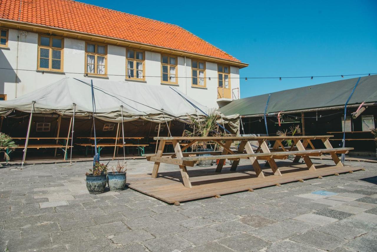Family & Surfhostel Petten Eksteriør bilde